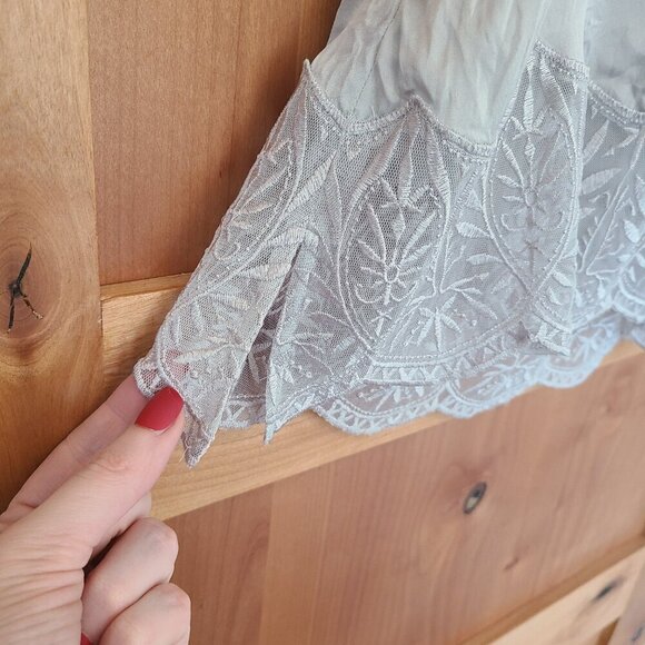 White House Black Market XXS Y2K Silk Embroidered‎ Fairycore Luxury Camisole Top - Picture 7 of 11